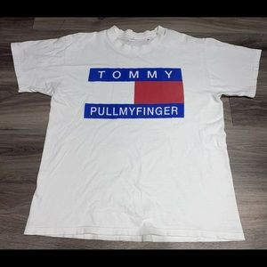 Vtg Tommy pull my finger shirt